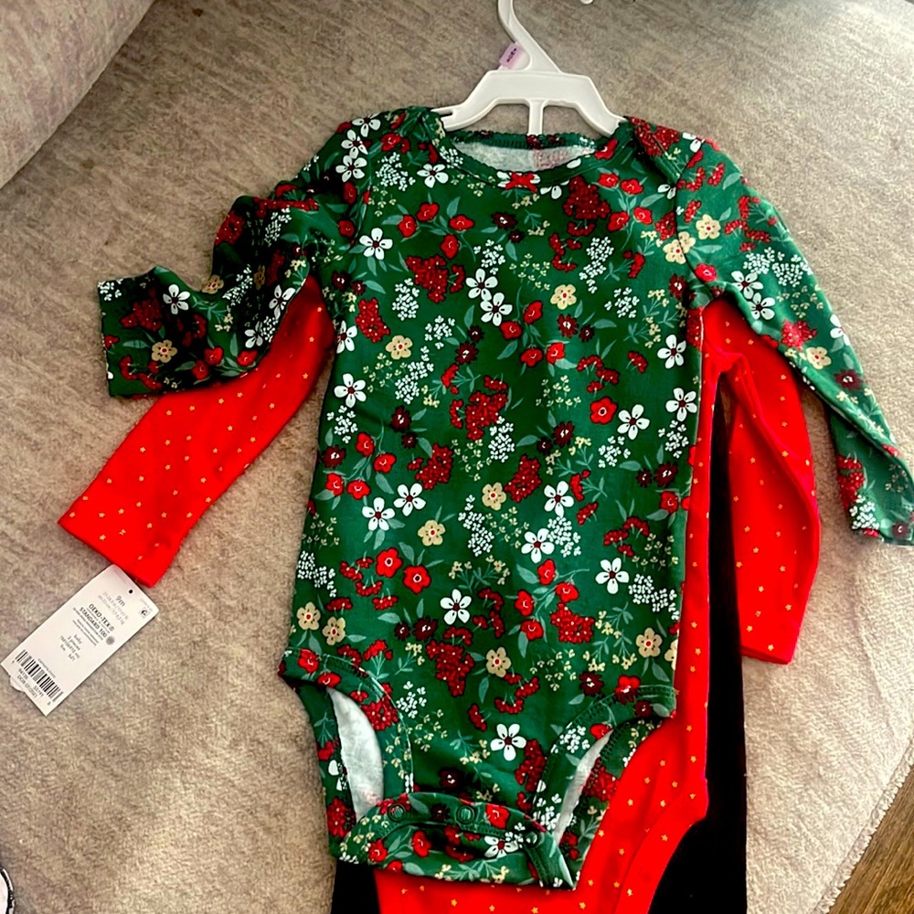 3 piece Christmas Carter’s set